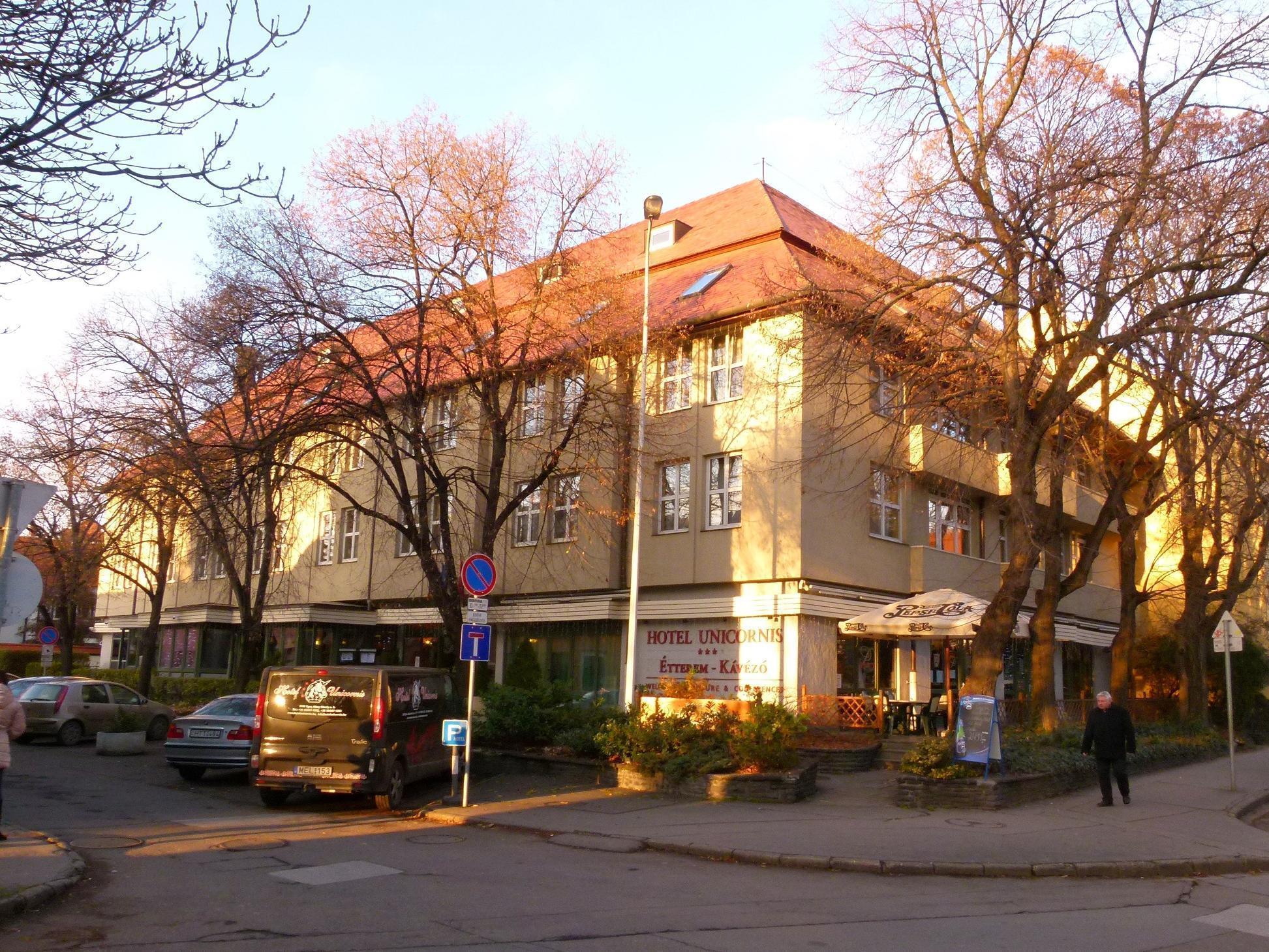 Hotel Unicornis Eger Exterior foto